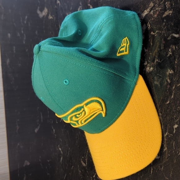 Seattle Seahawks green gold new era NFL hat large/x large football - Picture 4 of 11